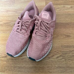 Nike Zoom Pegasus 35 Pink Tennis Shoes